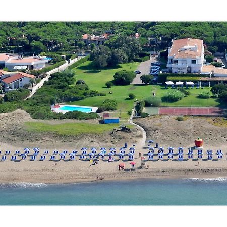 Hotel Della Baia Байя-Домиция Экстерьер фото