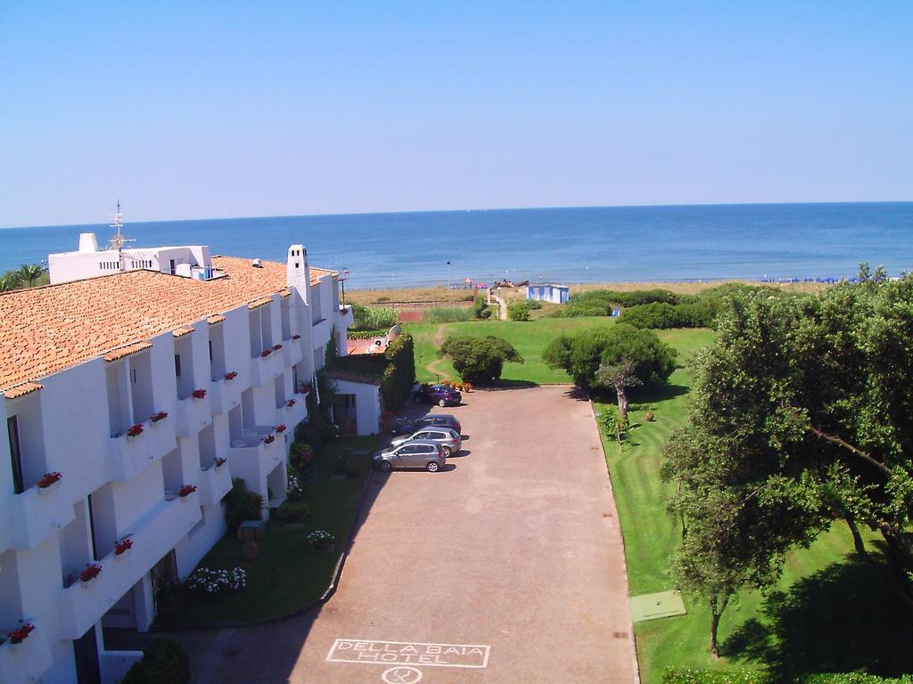 Hotel Della Baia Байя-Домиция Экстерьер фото